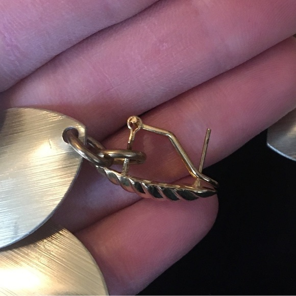 Vintage Retro Large Fan Flower Earrings - Picture 8 of 9